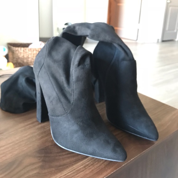 Brand New never worn, Knee high heels - Picture 2 of 3